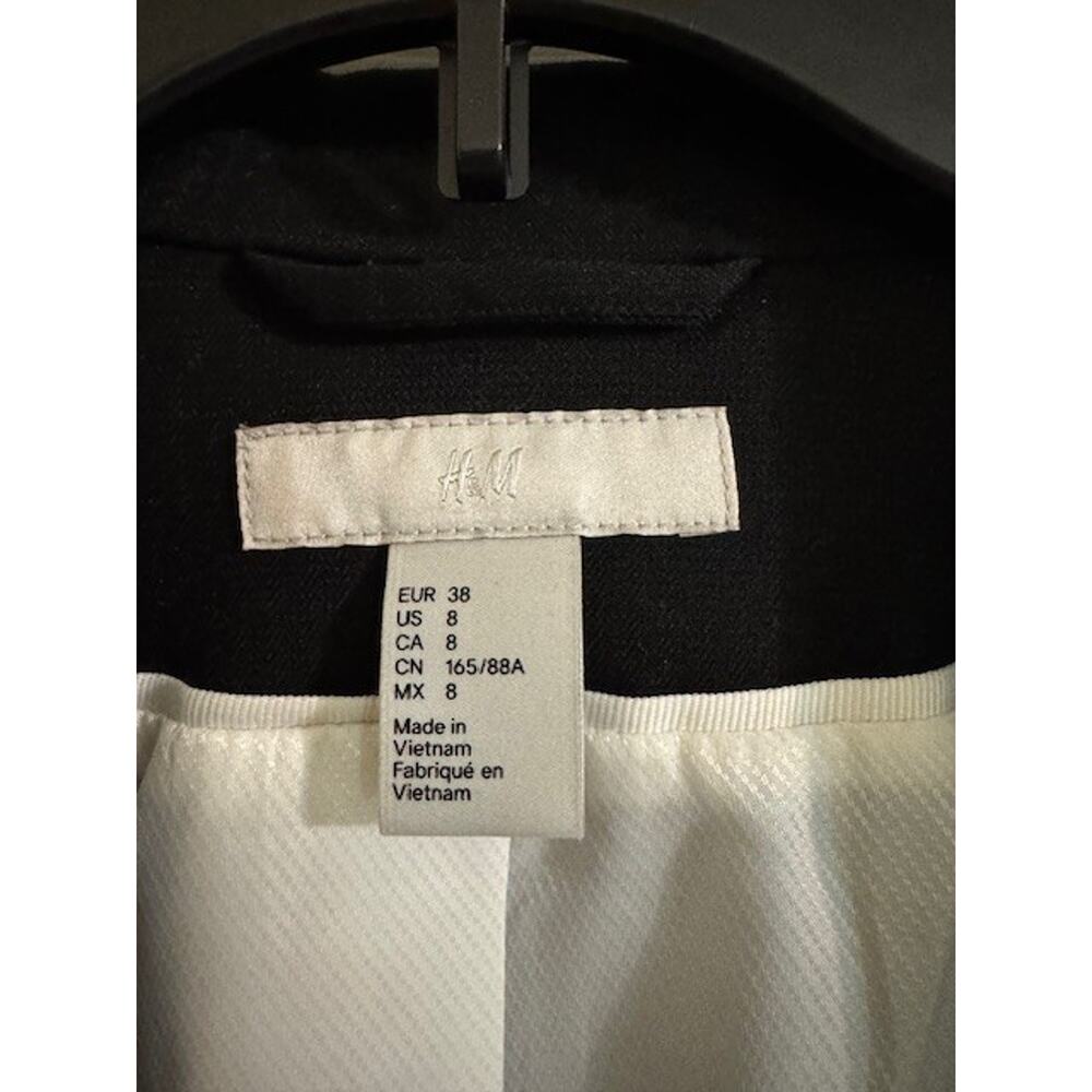 H&M Single-Breasted Fitted Notched Lapel White Lining Black Blazer Sz 8 - Picture 2 of 10